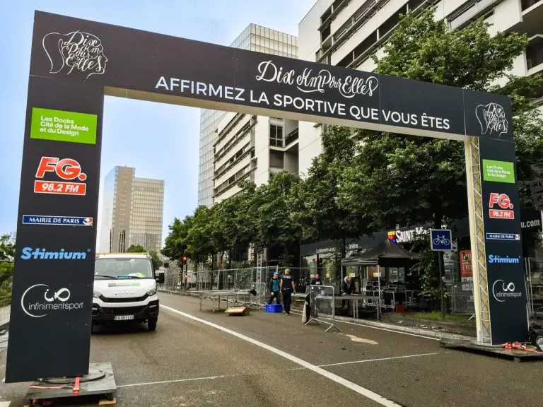 habillage d'une structure rigide pour 10km pour elles