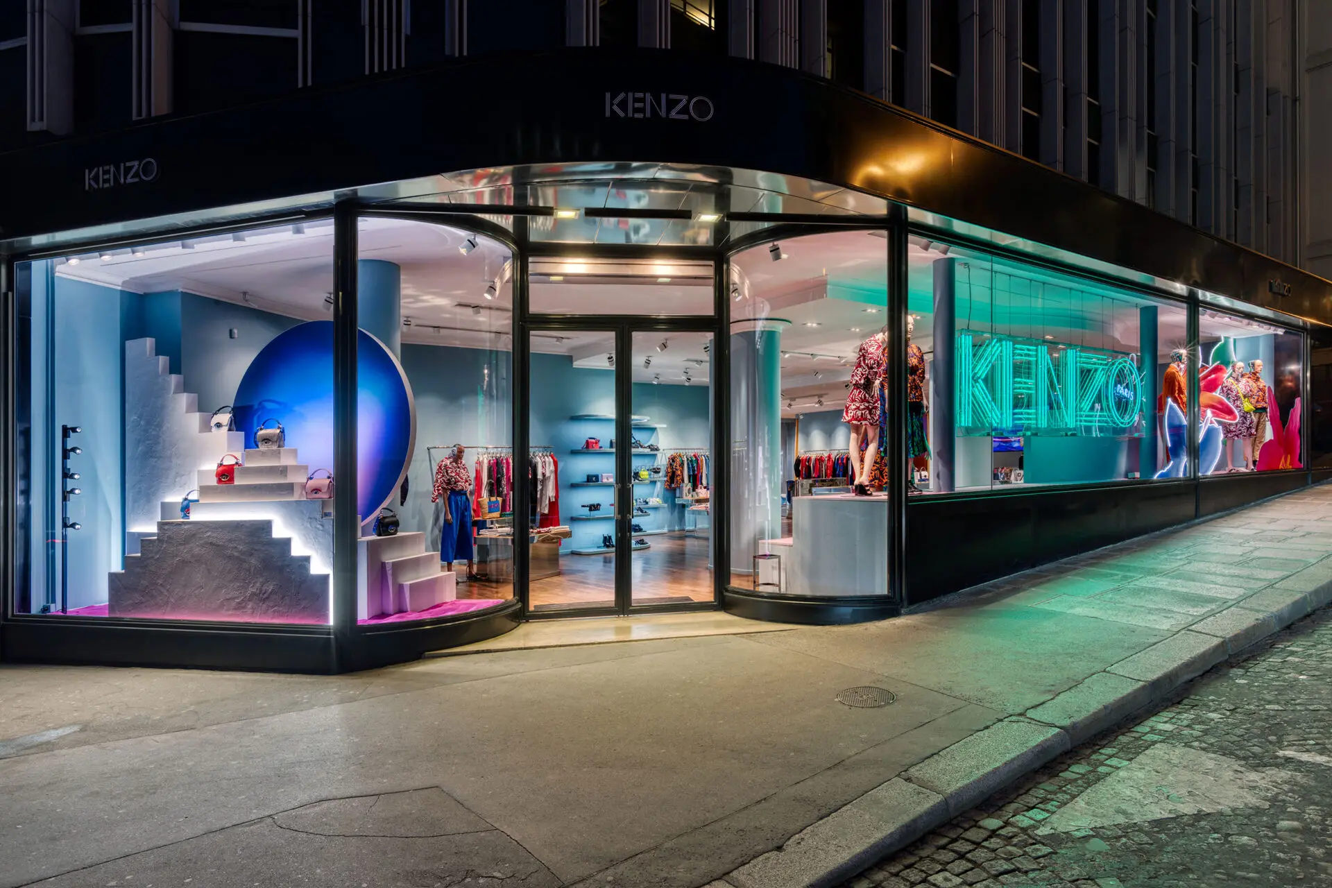 image d'une vitrine kenzo
