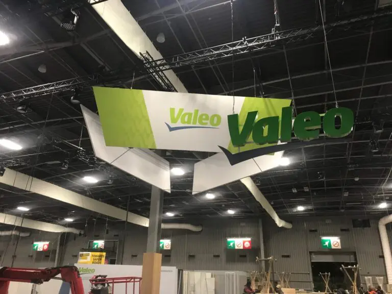 image d'un trapèze suspendu pour Valeo lors du salon Viva Technology