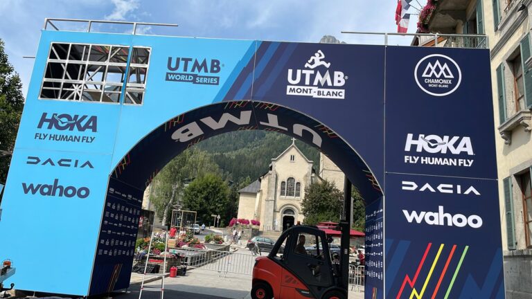 photo d'une arche pour UTMB